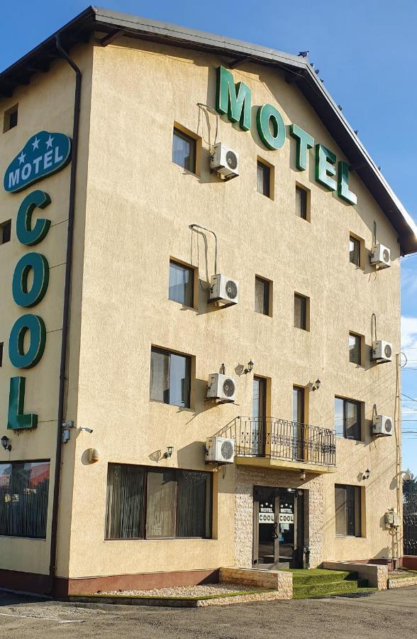 Bărcăneşti Motel Cool المظهر الخارجي الصورة